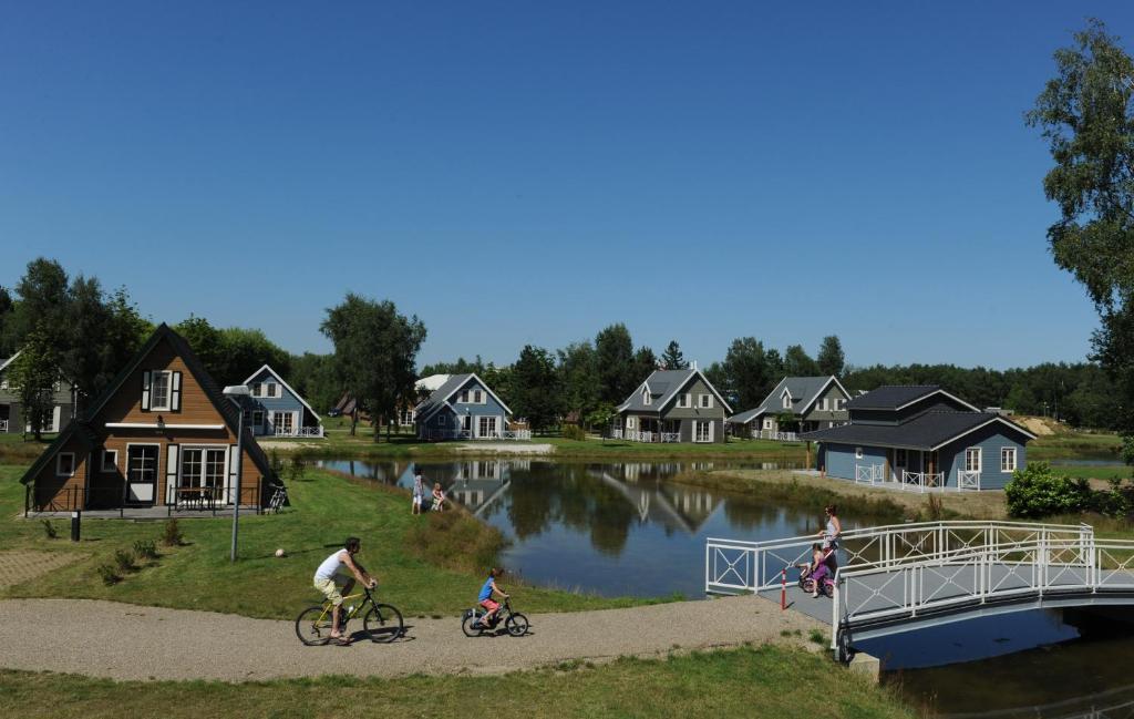 Hotel Park Molenheide Houthalen Exterior foto